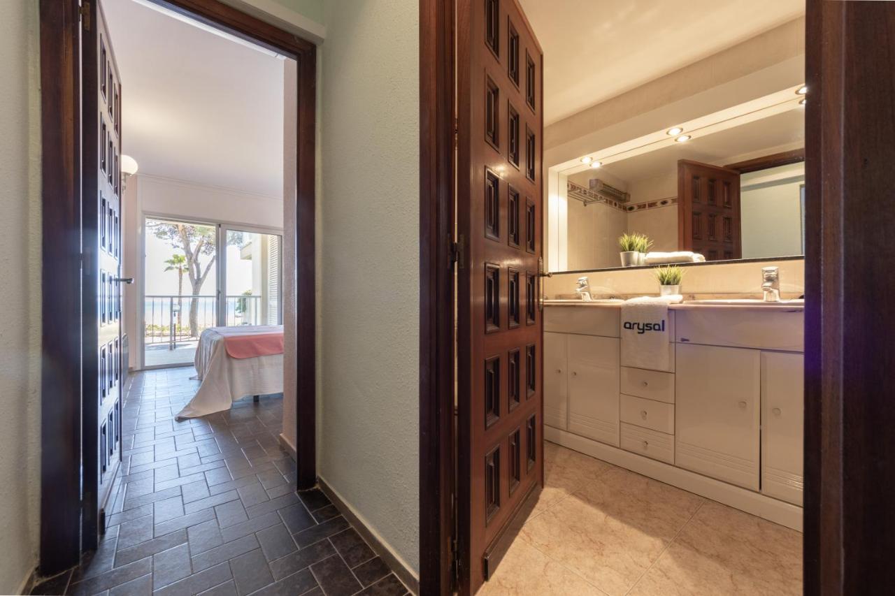 Apartamentos Dms 5 Vilafortuny 坎布里尔斯 外观 照片